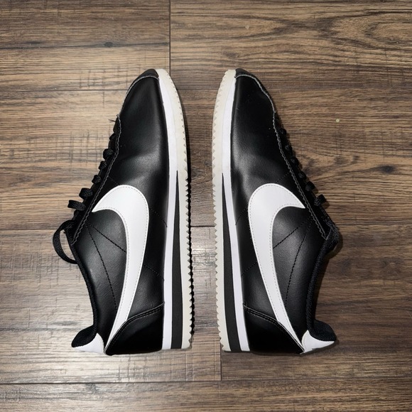 Nike Cortez Black White Leather Classic Sneakers Men's Size 9.5 - Picture 3 of 8